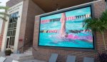 Trải nghiệm xem ngoài trời với màn hình led Planar